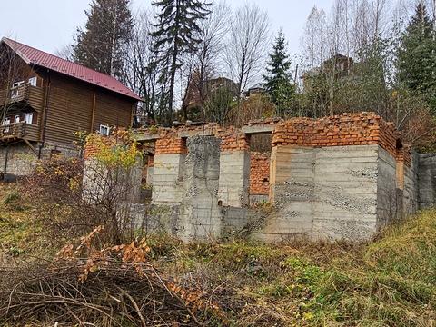 участок по адресу Василя Стуса