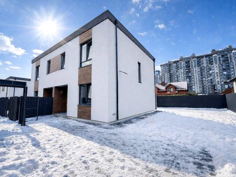 будинок за адресою Богдана Хмельницького бульв.