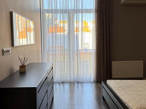 квартира за адресою Регенераторна вул., 4 к4