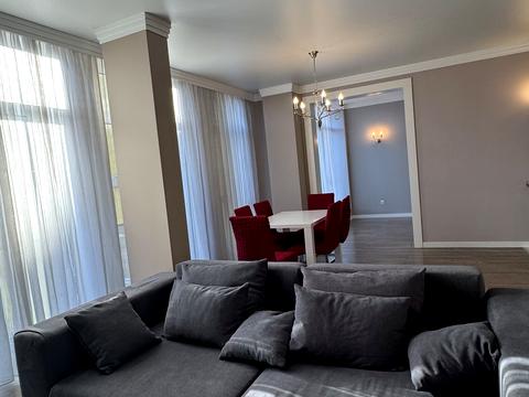 квартира за адресою Регенераторна вул., 4 к4