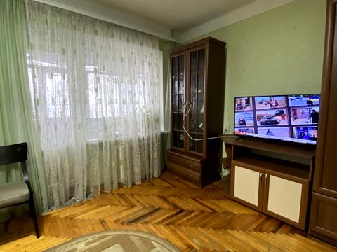 квартира за адресою Шкільна вул. (Героїв Сталінграда), 32