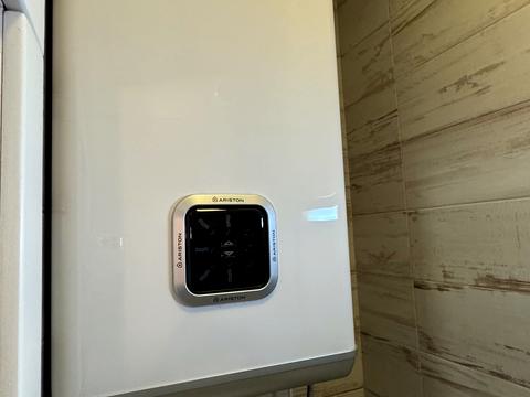 квартира за адресою Регенераторна вул., 4 к4