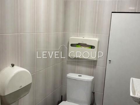 комерційна за адресою Михайлівська вул., 18