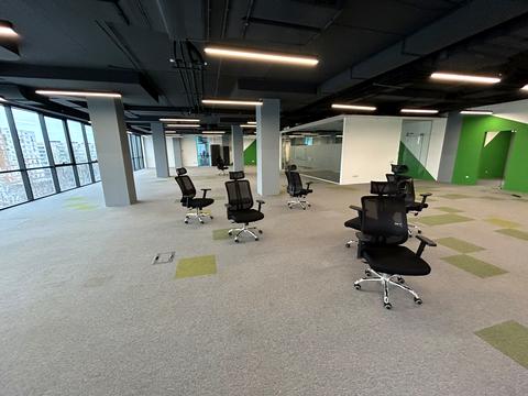 комерційна за адресою Львів, Наукова вул., 7д