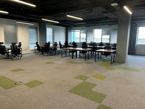 комерційна за адресою Львів, Наукова вул., 7д