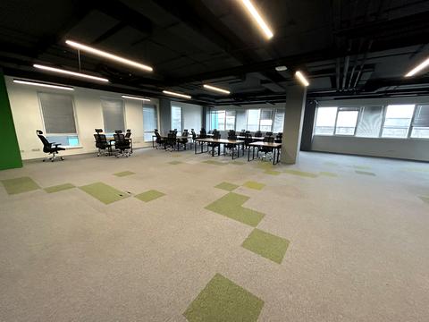 комерційна за адресою Львів, Наукова вул., 7д