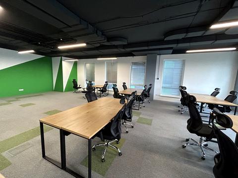 комерційна за адресою Львів, Наукова вул., 7д