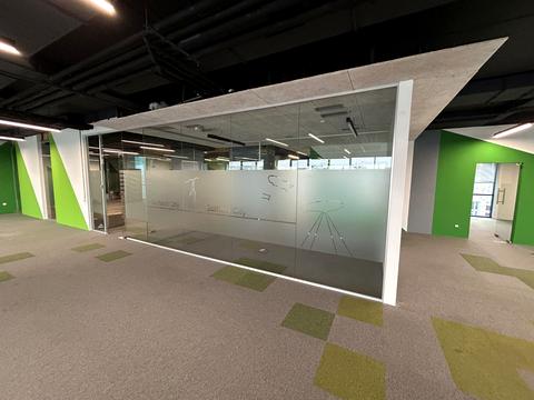 комерційна за адресою Львів, Наукова вул., 7д