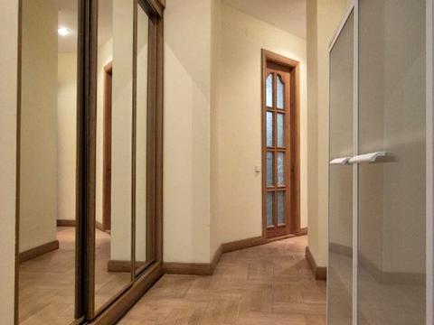 комерційна за адресою Інститутська вул., 19-В