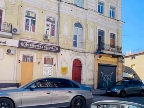 коммерческая по адресу Ярослава Мудрого ул. (Петровського), 16