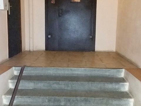 комерційна за адресою Інститутська вул., 19-В