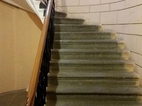 комерційна за адресою Інститутська вул., 19-В