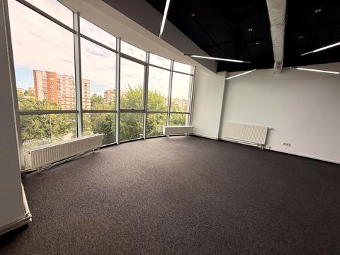 комерційна за адресою Львів, Наукова вул., 7б