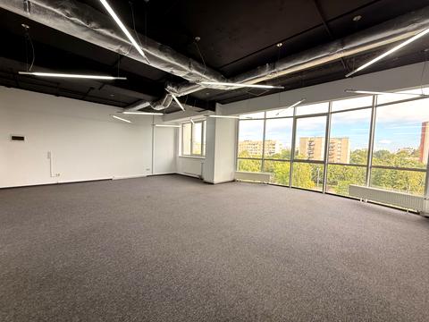 комерційна за адресою Львів, Наукова вул., 7б