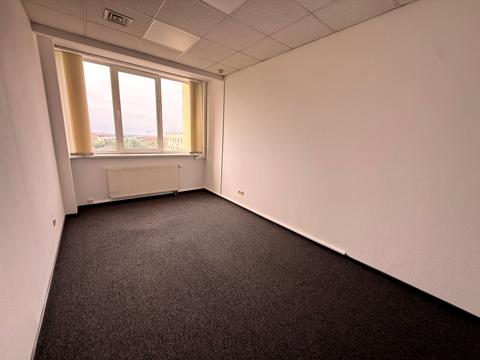 комерційна за адресою Львів, Наукова вул., 7б