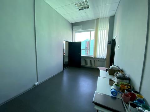 комерційна за адресою Наукова вул., 7а