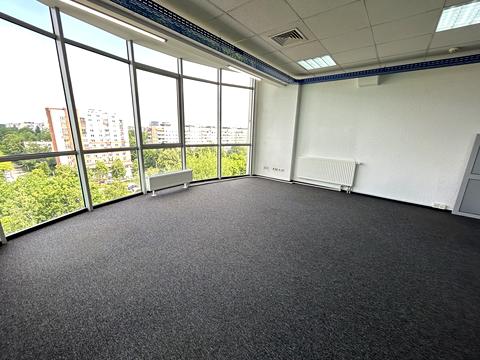 комерційна за адресою Львів, Наукова вул., 7б