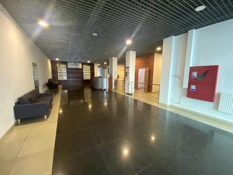 комерційна за адресою Львів, Наукова вул., 7б