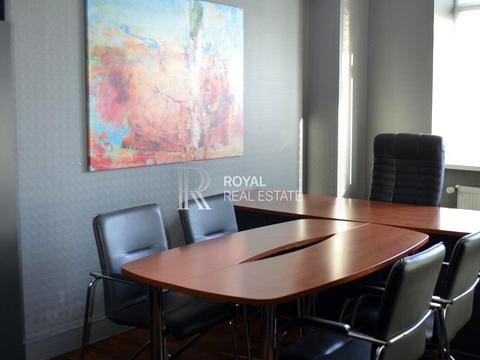 комерційна за адресою Старонаводницька вул., 6-Б