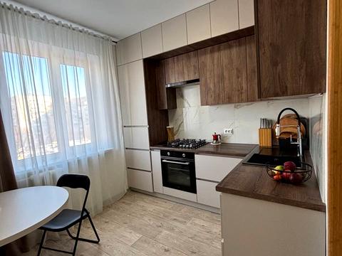 квартира за адресою Панаса Мирного вул., 21