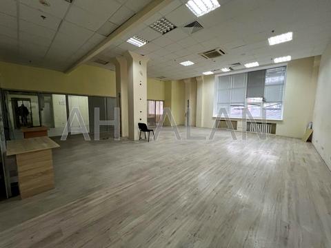 комерційна за адресою Дениса Монастирського вул. (Василя Сурікова), 3