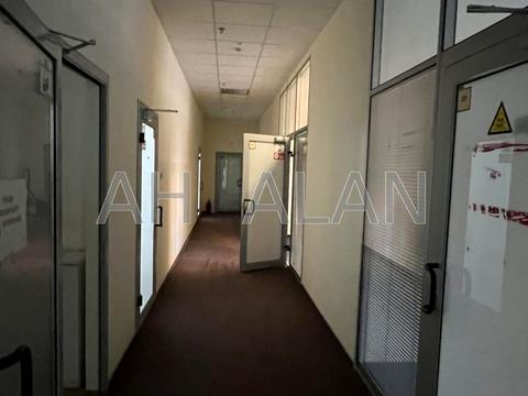 комерційна за адресою Дениса Монастирського вул. (Василя Сурікова), 3