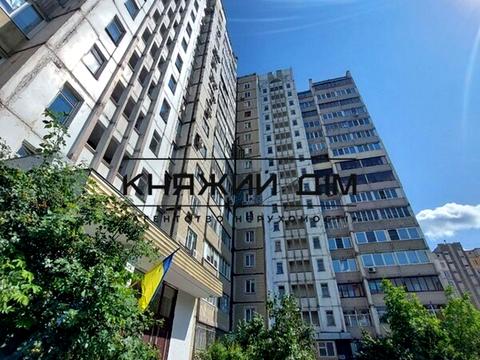 квартира за адресою Ревуцького вул., 44-Б