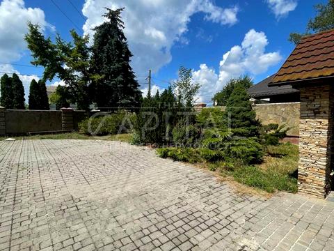 комерційна за адресою Київ, Риболовецька вул., 1