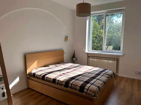 квартира за адресою Івана Світличного вул. (Петровського), 4