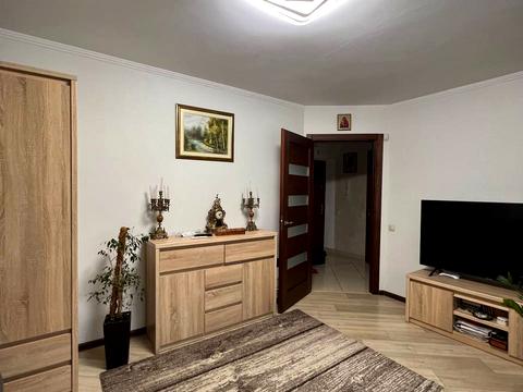 квартира за адресою Коновальця вул., 17