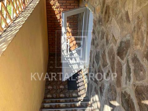 комерційна за адресою Університетська вул., (Будинок 1)