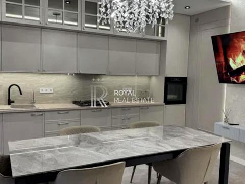 будинок за адресою Молодіжна