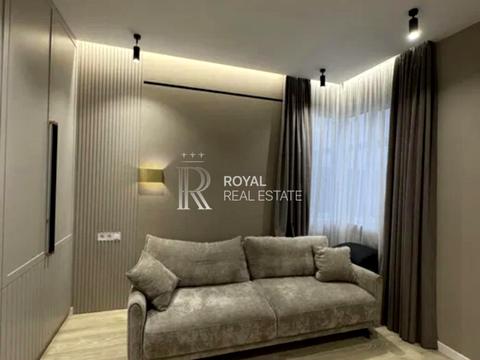 будинок за адресою Молодіжна