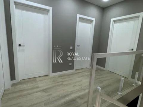 будинок за адресою Молодіжна