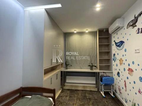 будинок за адресою Молодіжна