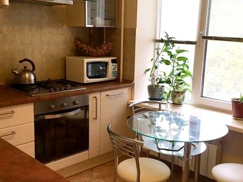 квартира за адресою Микільський пров. (Січневий), 1/25