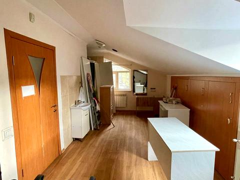 комерційна за адресою Єреванська вул., 2б