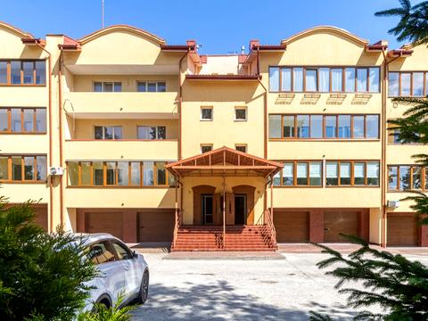 квартира за адресою Карла Мікльоша вул., (Будинок 1)