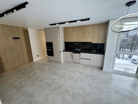 квартира за адресою Білогірська вул., 12