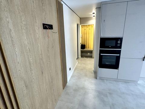 квартира за адресою Білогірська вул., 12