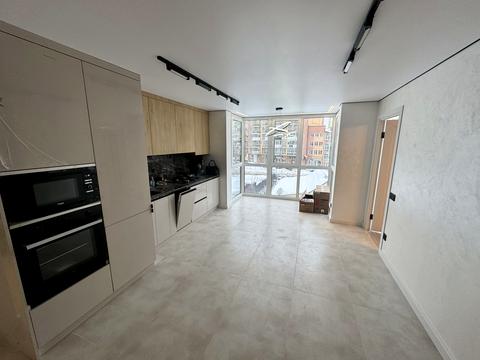 квартира за адресою Білогірська вул., 12