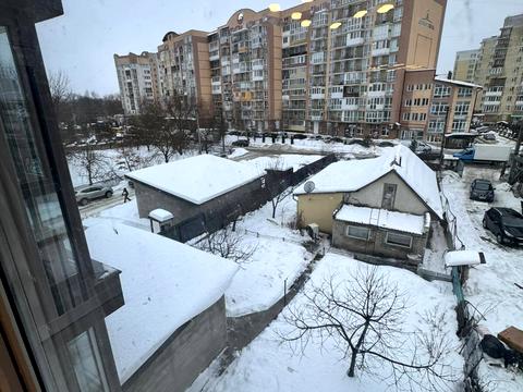 квартира за адресою Білогірська вул., 12