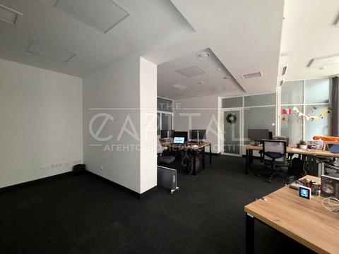 комерційна за адресою Басейна вул., 7в