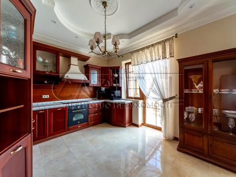 будинок за адресою Кар'єрна вул.