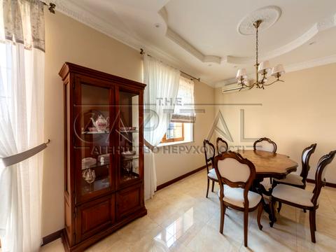 будинок за адресою Кар'єрна вул.