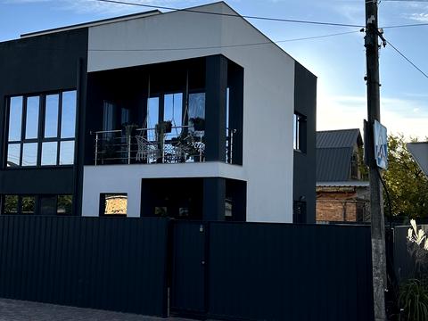 будинок за адресою Озерна вул.