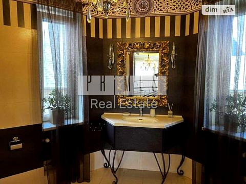 будинок за адресою Богатирська вул.