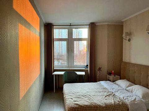 квартира за адресою Анни Ахматової вул., 22