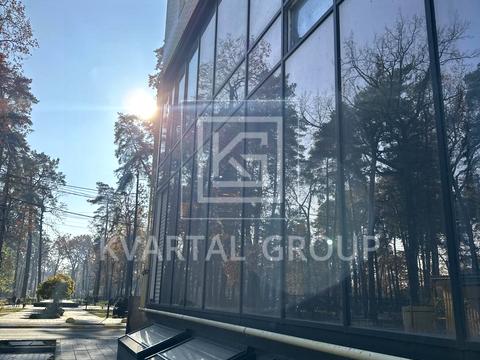 комерційна за адресою Матвія Донцова вул. (Тургенєвська), 24