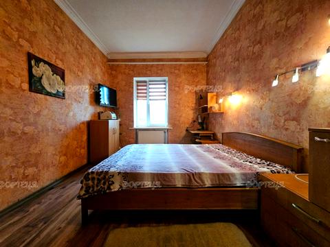 квартира за адресою Дніпро, Богдана Хмельницького просп. (Героїв Сталінграда), 53